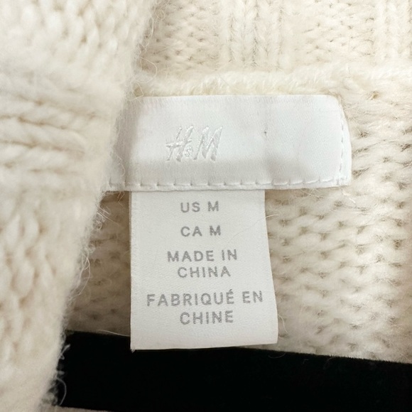 H&M Cream Turtleneck Sweater - Picture 4 of 6